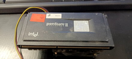 Procesor Pentium II 300MHz